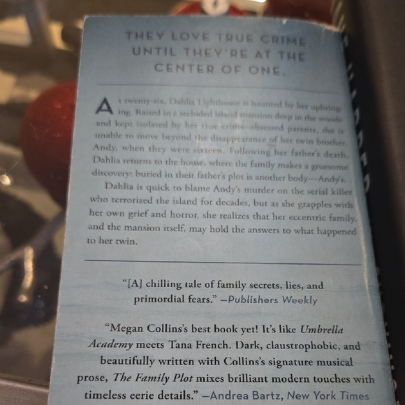 Mystery and Thriller Book Collection - Picture 7 of 7